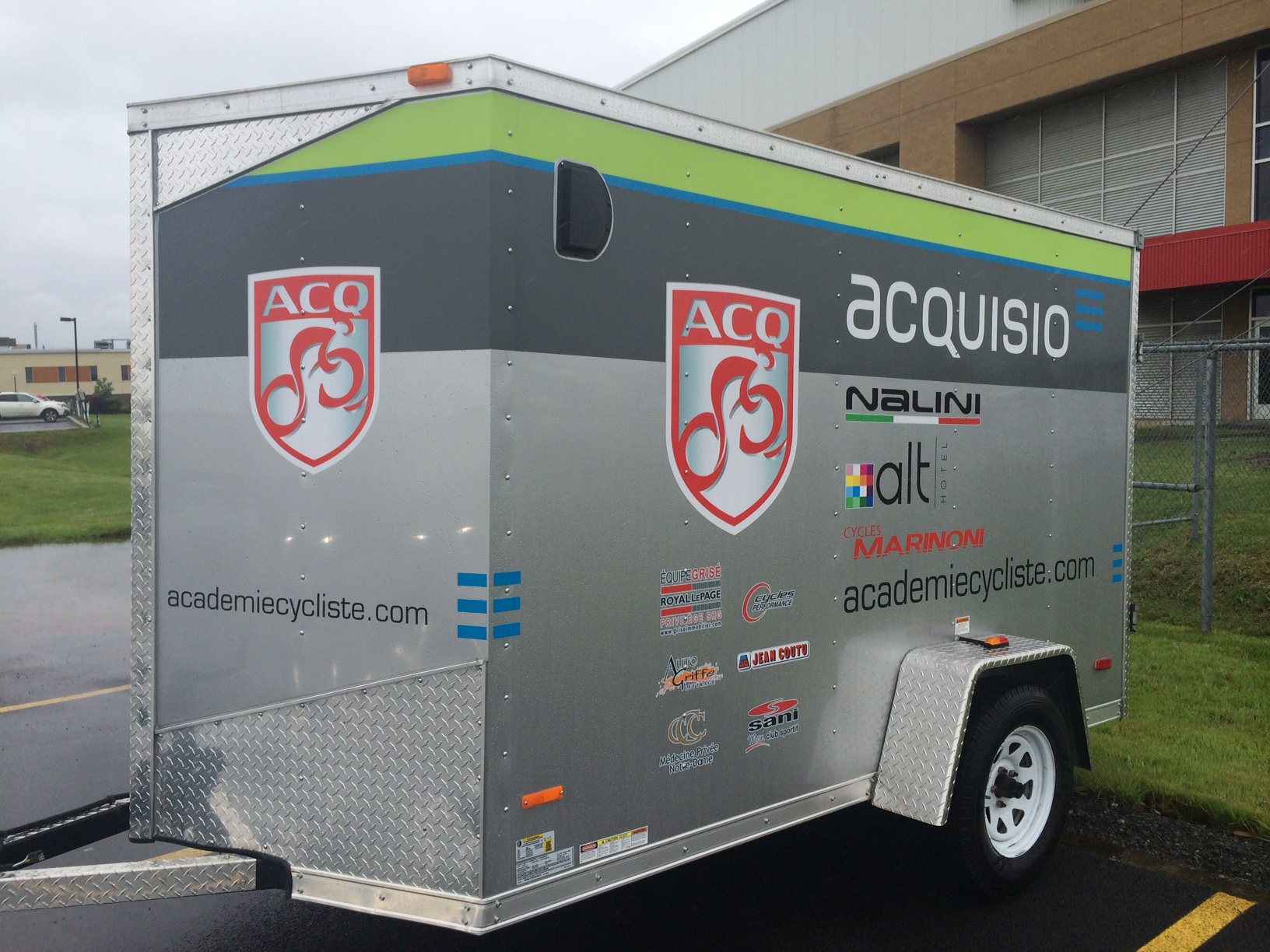 acquisio cycling team truck